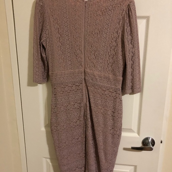 Le Chateau Blush Lace adress - Picture 2 of 2